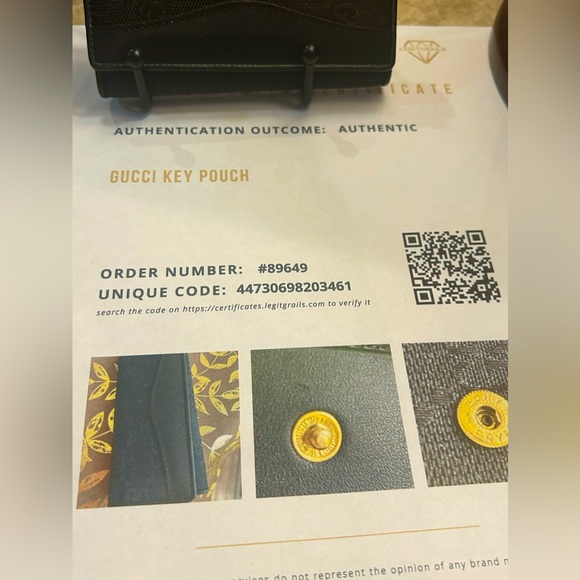 GUCCI black GG key chain and card holder. - Picture 9 of 13